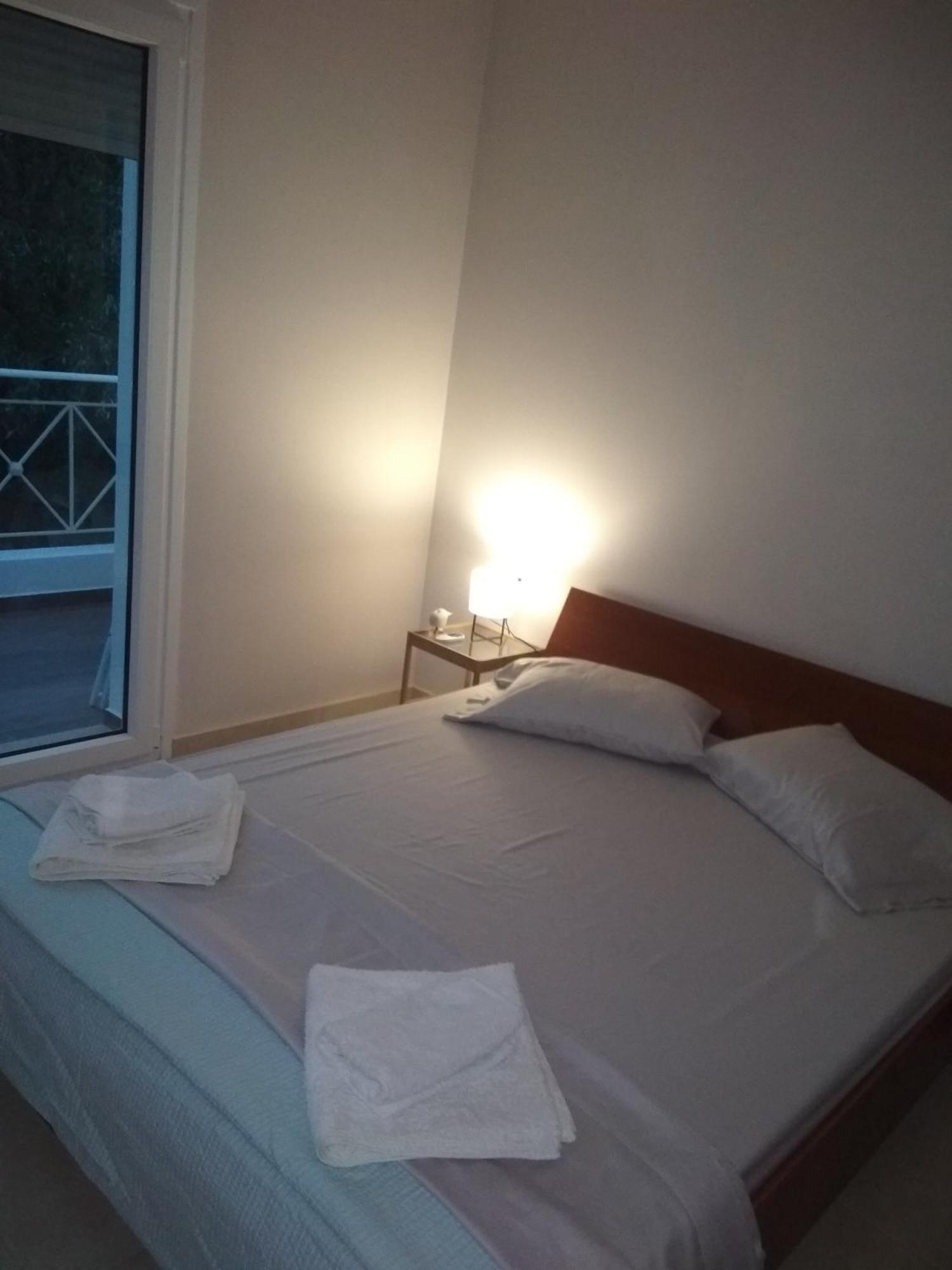 Cozy Villa Vita Lagonisi Kalivia Thorikou 部屋 写真